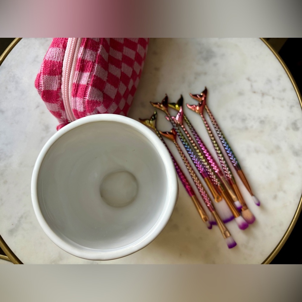 Mermaid Makeup Brush Set with Ceramic Cup & Gingham Cosmetic Bag - Picture 5 of 6
